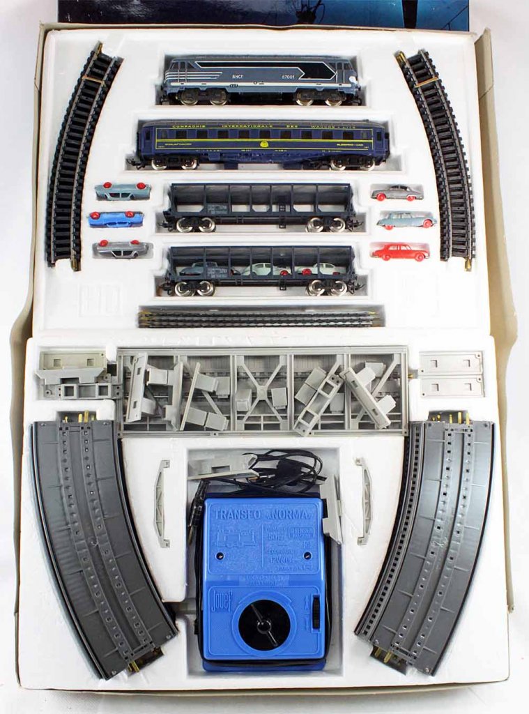 Le coffret de train électrique TAC Train Auto Couchettes par Jouef au HO H0  miniatures-toys
